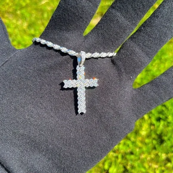 2 Row VVS1 Moissanite Cross Pendant Men Women, 18k White Gold Plated 925 Silver - Picture 1 of 7